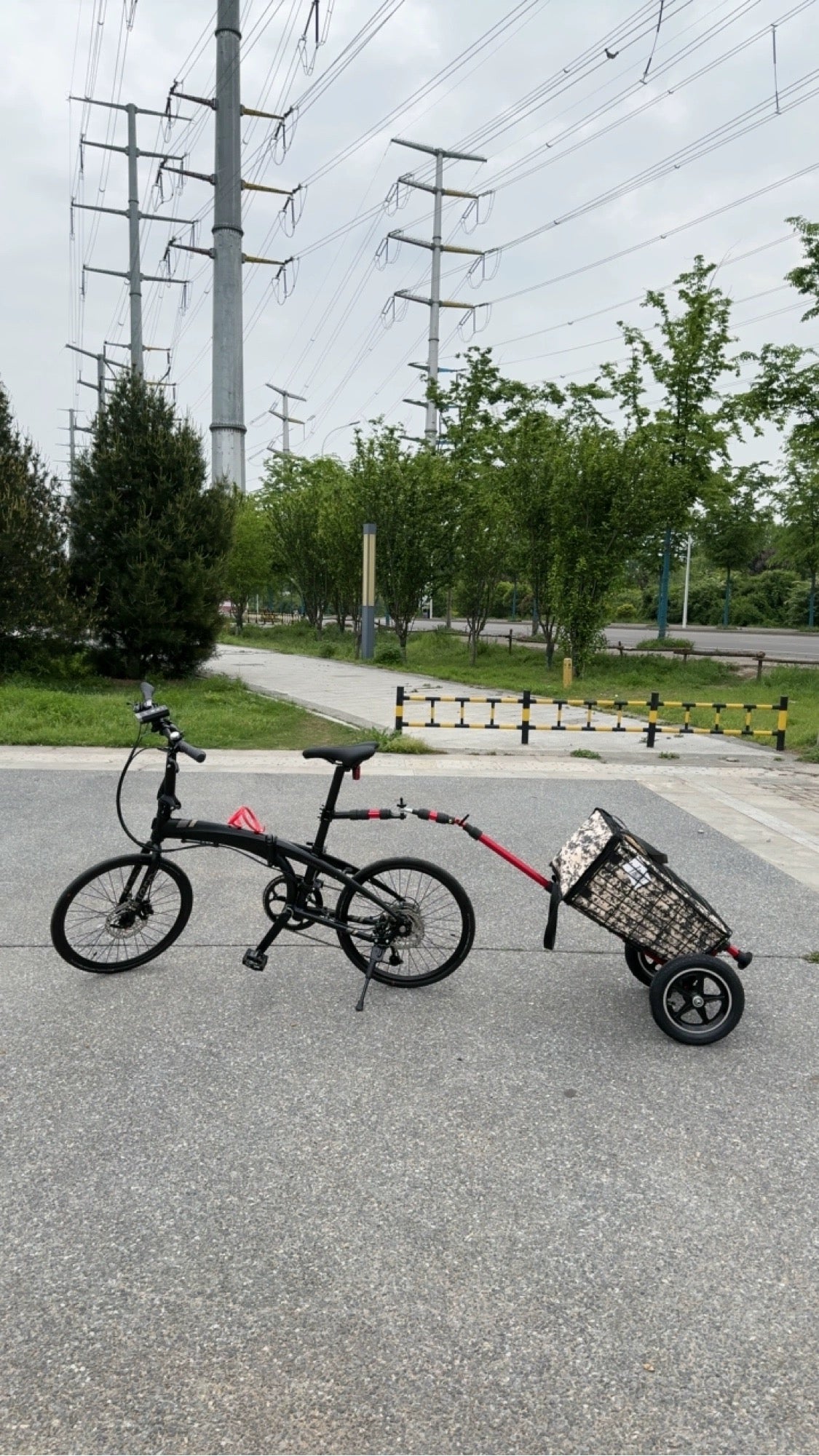 i12-RED1 2-in-1 Bicycle Trailer & Hand Cart, Lightweight Aluminum Single-Pole Tow Wagon, Quick-Release Connector